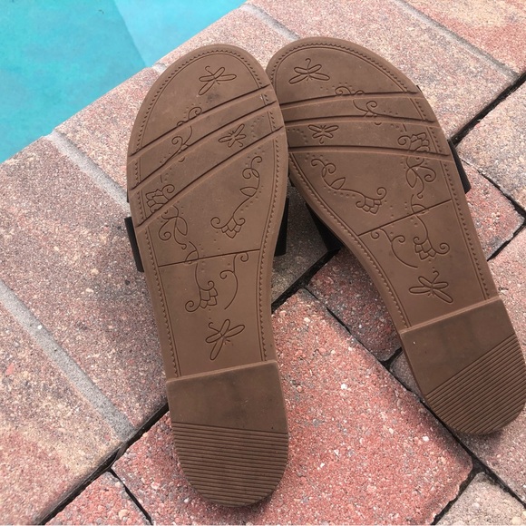 Mari A Black Slide Sandals women’s 9 no box - Picture 3 of 3